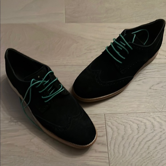 Cole Haan Black and Green Oxford Shoes with Broguing - Picture 3 of 7